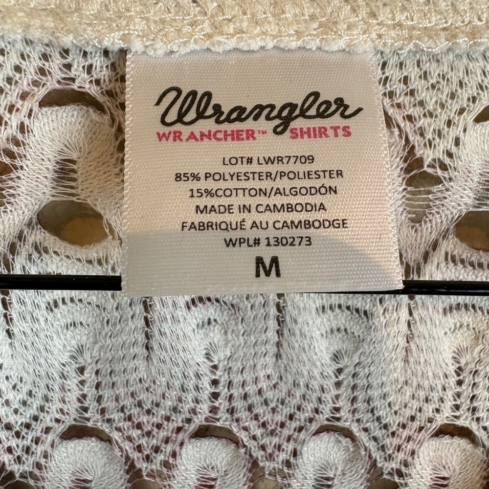 Wrangler Blue/Red/Cream Lightweight Knitted V-Neck Long Sleeve Shirt; Size M - Picture 7 of 8